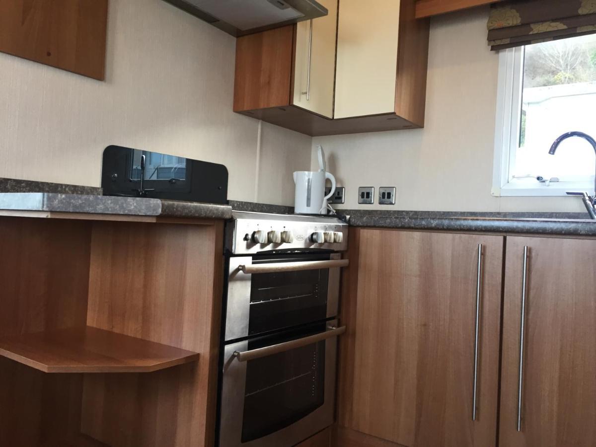 'Hartland Caravan' With Sea Views Бидефорд Екстериор снимка